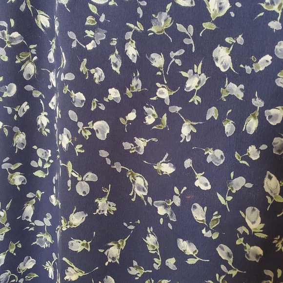 🌜 Dreamy Small Rose Pattern Satin Maxi Skirt - Picture 3 of 5